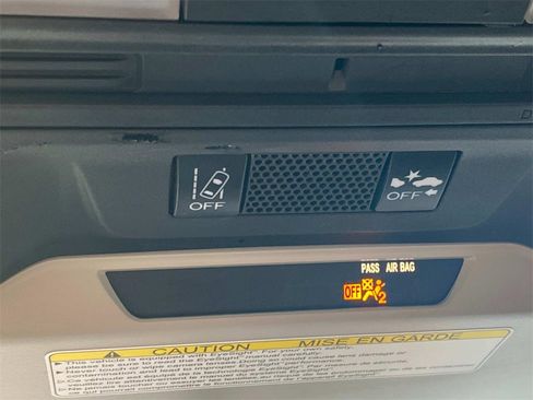 Used 2022 Subaru Crosstrek 2.0i image 31