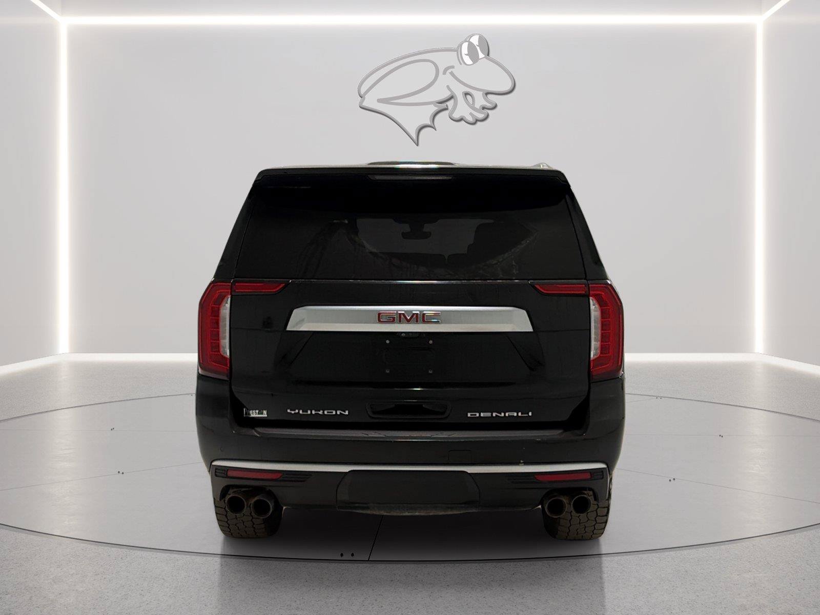 Used 2022 GMC Yukon Denali w/ Denali Premium Package AWD/4WD image 4