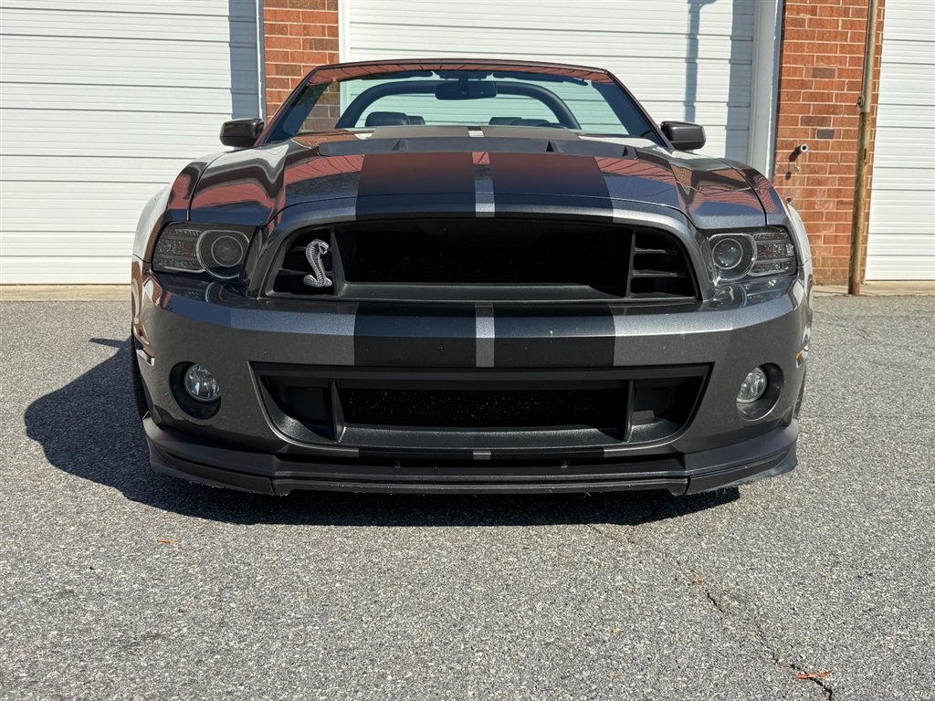 Used 2013 Ford Mustang Shelby GT500 RWD image 12