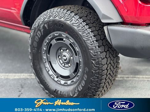 New 2025 Ford Bronco 4-Door w/ Sasquatch Package image 7