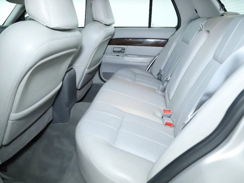 Used 2005 Mercury Grand Marquis LS image 26