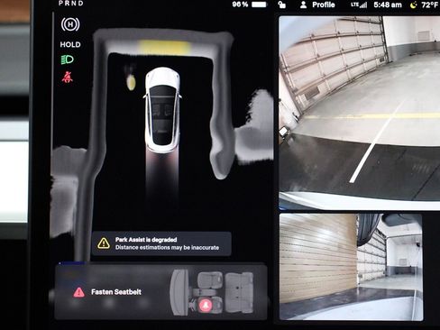 Used 2023 Tesla Model 3 Standard Range image 21