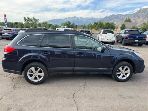 Used 2014 Subaru Outback 2.5i Limited w/ Moonroof Package AWD/4WD image 6
