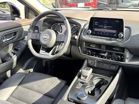 Used 2023 Nissan Rogue SV w/ SV Premium B Package AWD/4WD image 24