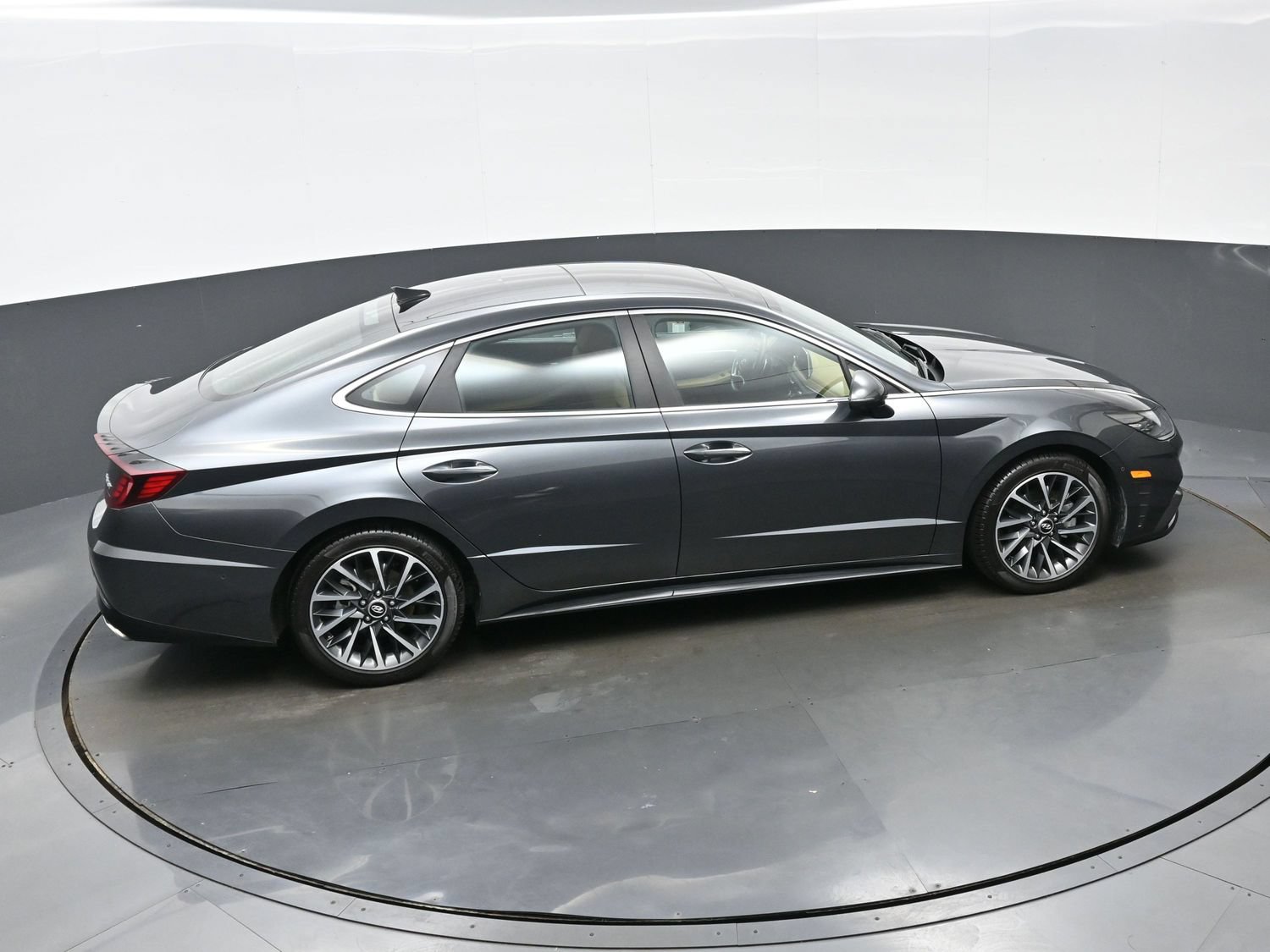 Used 2023 Hyundai Sonata Limited FWD image 42