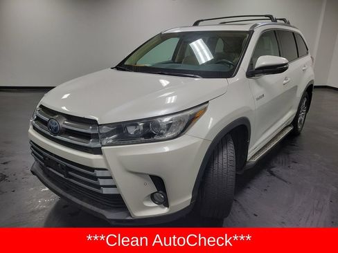 Used 2018 Toyota Highlander Limited Platinum AWD/4WD image 4