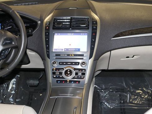 Used 2020 Lincoln MKZ Reserve w/ Elements Package image 22