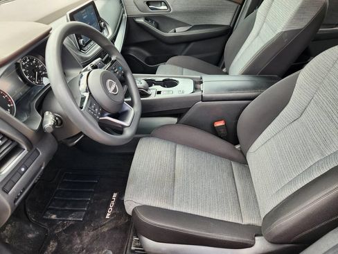 Used 2023 Nissan Rogue SV FWD image 13
