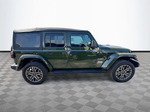 Used 2023 Jeep Wrangler Unlimited Sahara w/ Cold Weather Group AWD/4WD image 5