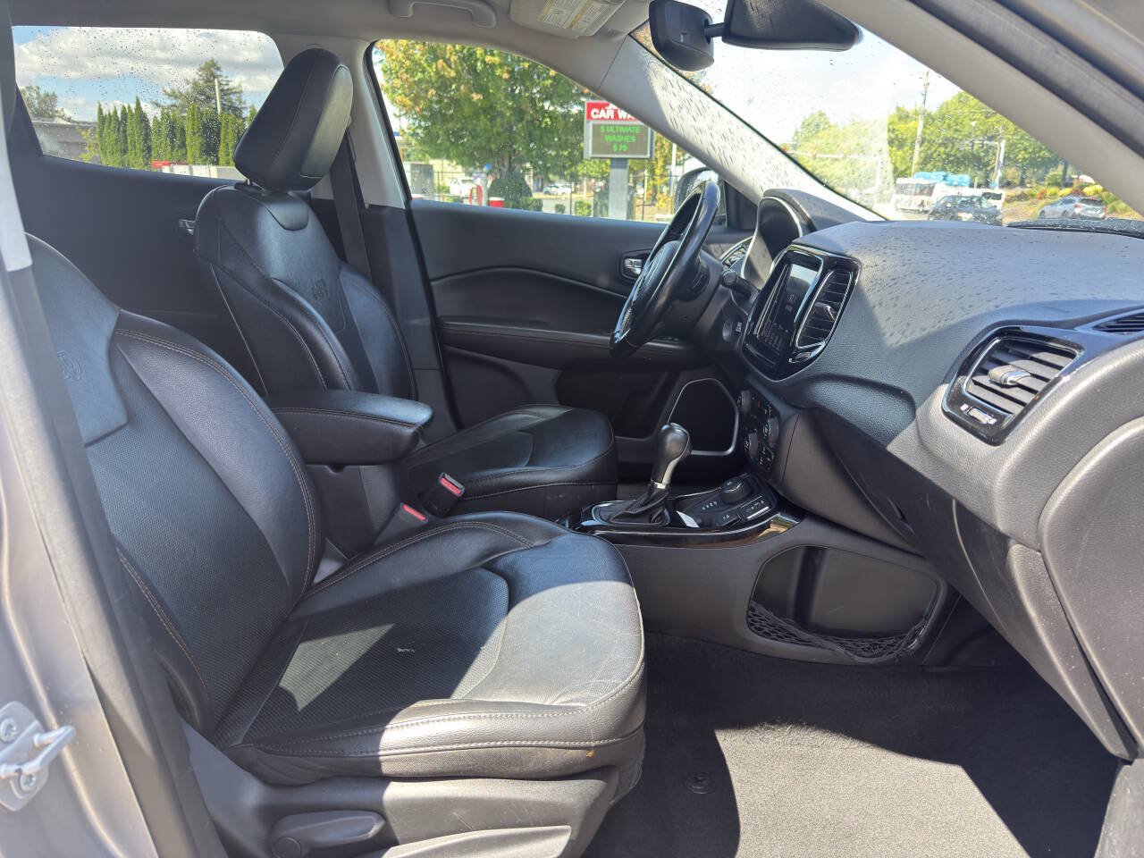 Used 2020 Jeep Compass Limited AWD/4WD image 2