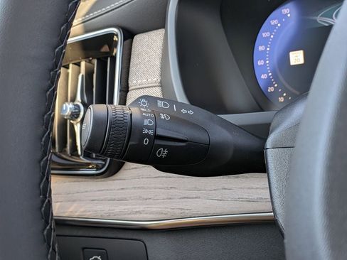 New 2026 Volvo XC90 B6 Ultra w/ Protection Package image 35