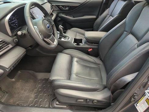 Used 2025 Subaru Outback Touring w/ Popular Package #2 AWD/4WD image 16