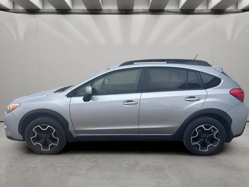 Used 2013 Subaru Crosstrek 2.0i Premium AWD/4WD image 3