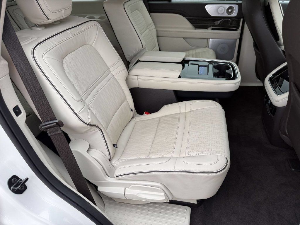 Certified 2023 Lincoln Navigator Black Label AWD/4WD image 30