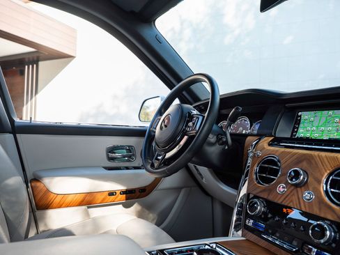 Certified 2021 Rolls-Royce Cullinan image 61
