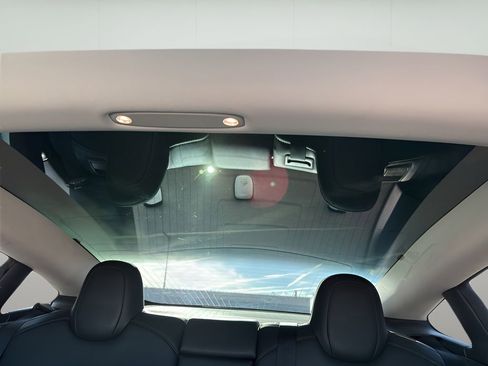 Used 2018 Tesla Model 3 Long Range image 22