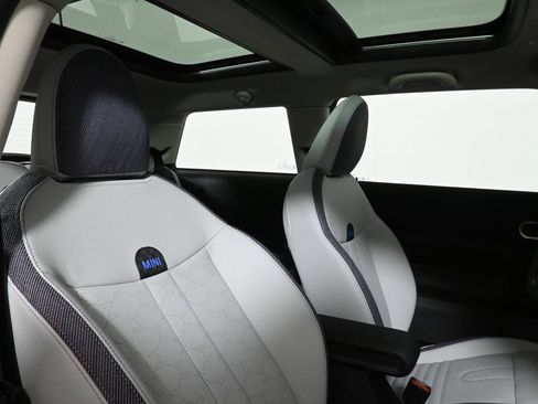 Used 2025 MINI Cooper S image 33