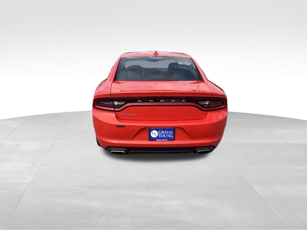 Used 2021 Dodge Charger SXT w/ Plus Group RWD image 5