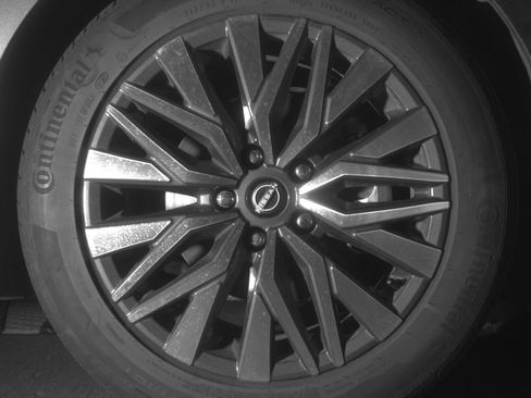 Used 2025 Nissan Altima 2.5 SV image 13