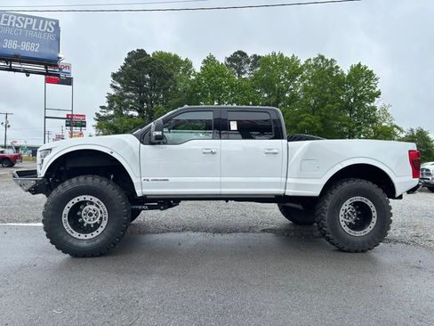 Used 2022 Ford F250 Lariat w/ Lariat Ultimate Package AWD/4WD image 5