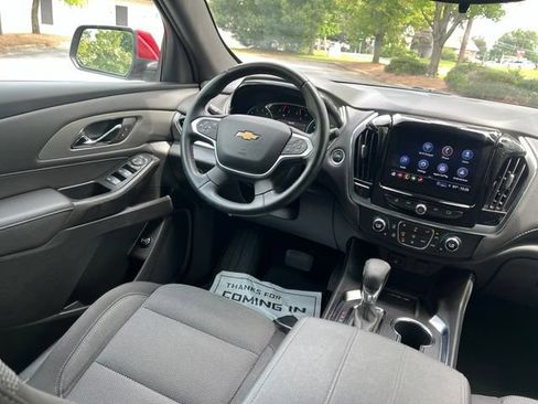 Used 2023 Chevrolet Traverse LT AWD/4WD image 30