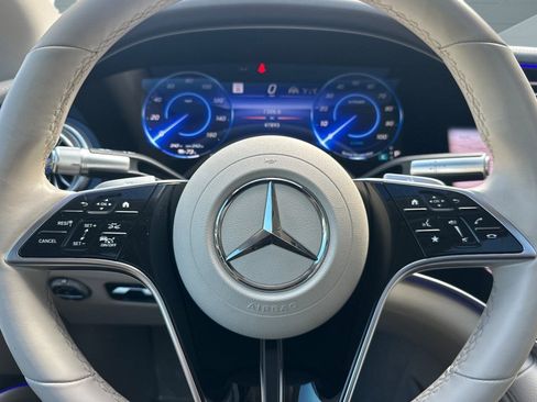 Certified 2023 Mercedes-Benz EQS 580 4MATIC Sedan image 16