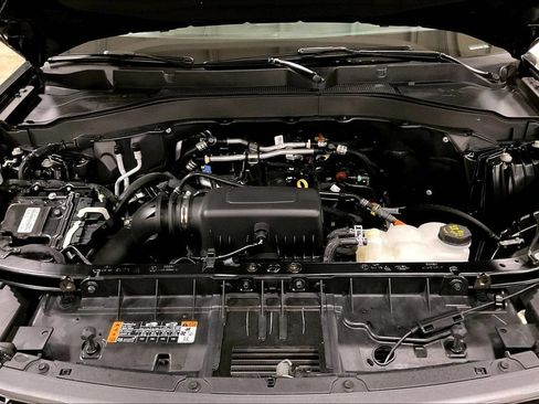 Certified 2024 Ford Explorer XLT w/ Equipment Group 202A AWD/4WD image 10