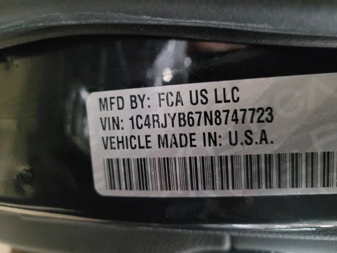 Used 2022 Jeep Grand Cherokee Limited 4xe w/ Luxury Tech Group II AWD/4WD image 33