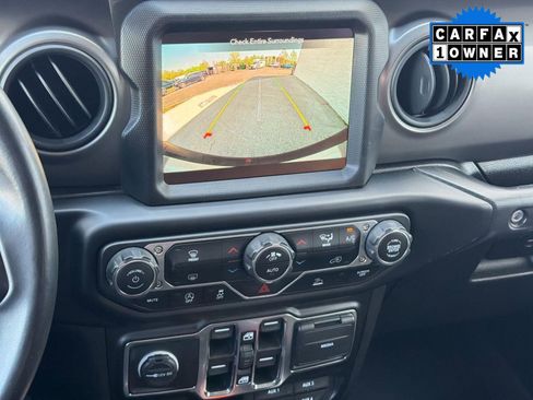Used 2021 Jeep Wrangler Unlimited Sport image 25