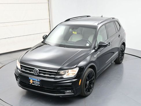Used 2021 Volkswagen Tiguan SE R-Line AWD/4WD image 34