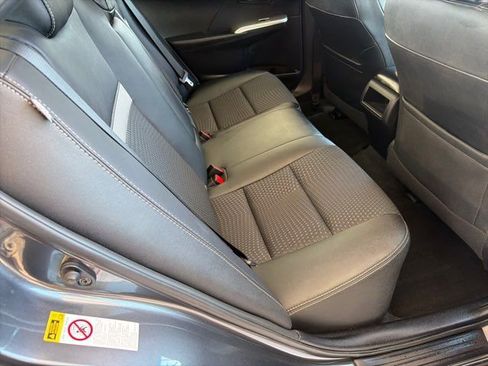 Used 2013 Toyota Camry SE image 15