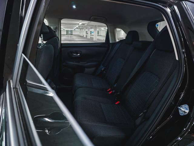 Used 2024 Honda HR-V LX image 19