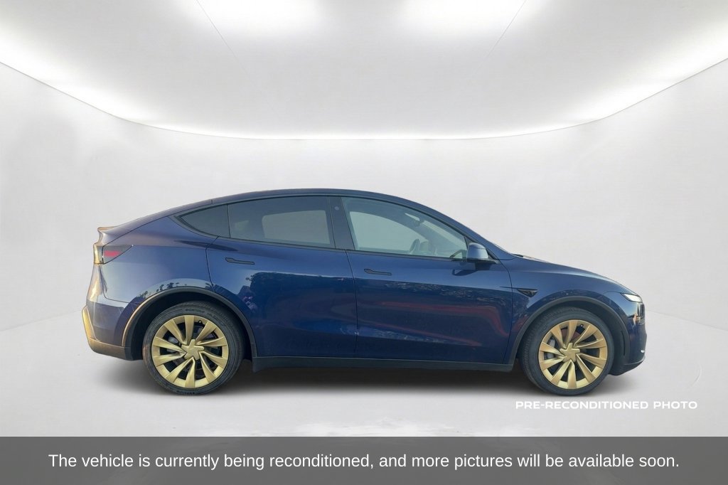 Used 2026 Tesla Model Y Long Range RWD image 4