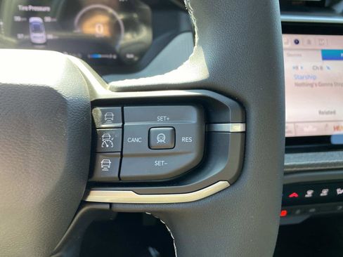 New 2026 Jeep Cherokee Laredo AWD/4WD image 13
