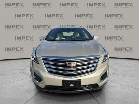 Used 2017 Cadillac XT5 FWD image 8