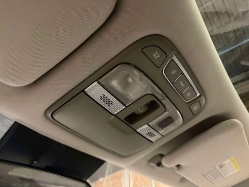 Used 2020 Kia Telluride S w/ S 8 Passenger Seating Package FWD image 41