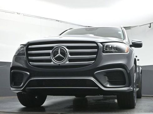 Used 2026 Mercedes-Benz GLS 450 4MATIC image 40