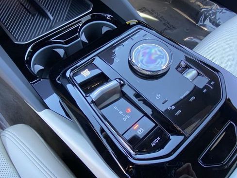 Used 2025 BMW 530i 530i image 23