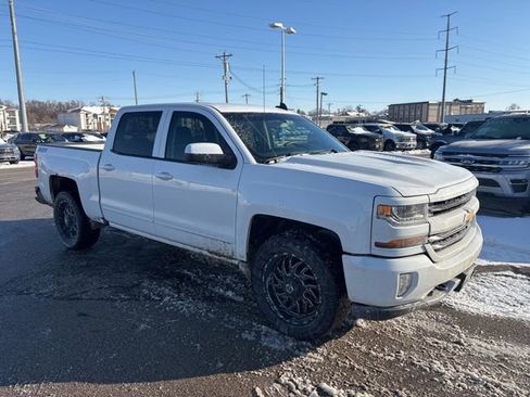 Used 2016 Chevrolet Silverado 1500 LT w/ All Star Edition image 3