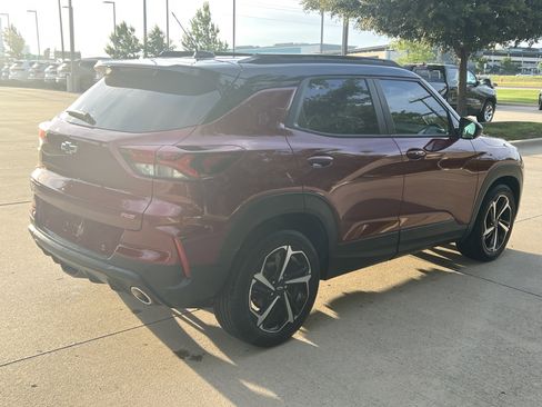 Used 2022 Chevrolet TrailBlazer RS w/ Sun and Liftgate Package FWD image 10