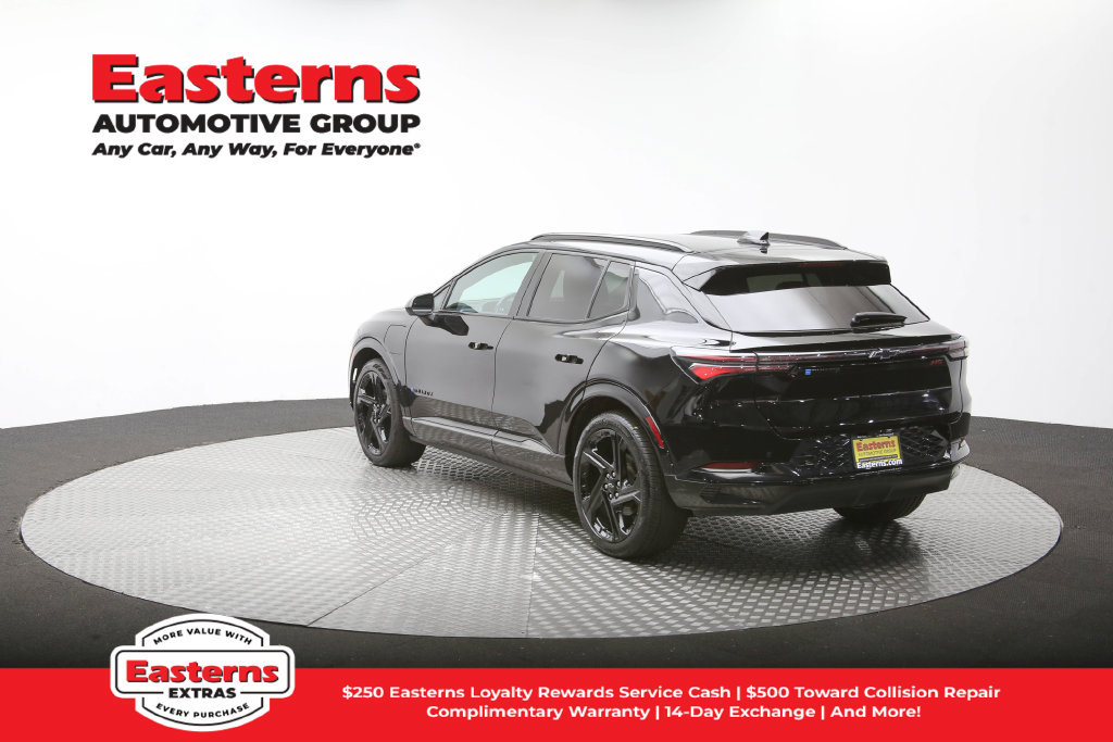 Used 2024 Chevrolet Equinox EV RS FWD image 64