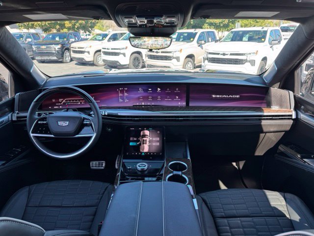Used 2025 Cadillac Escalade Sport Platinum AWD/4WD image 15