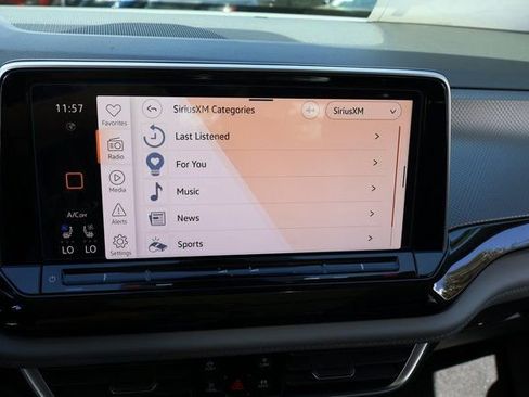 New 2026 Volkswagen Atlas Peak Edition image 22