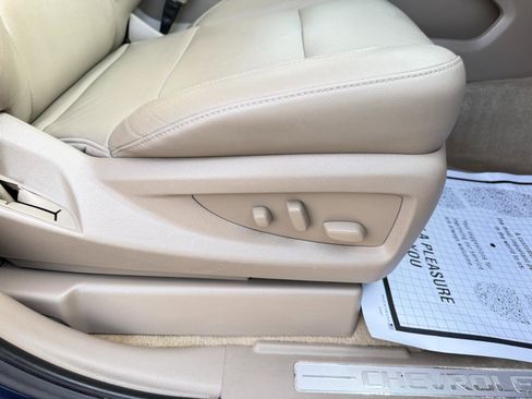 Used 2018 Chevrolet Suburban LT image 55