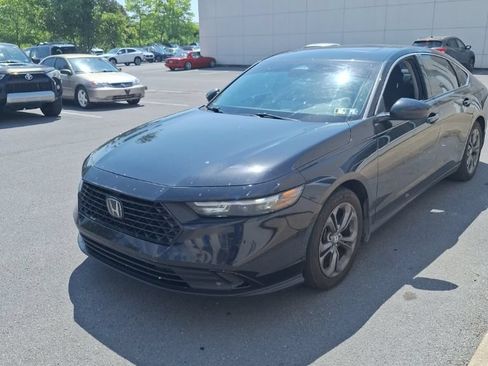 Used 2023 Honda Accord EX image 2