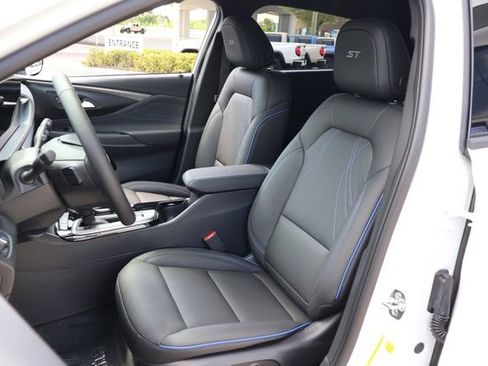 New 2026 Buick Envista Sport Touring w/ Convenience I Package FWD image 13