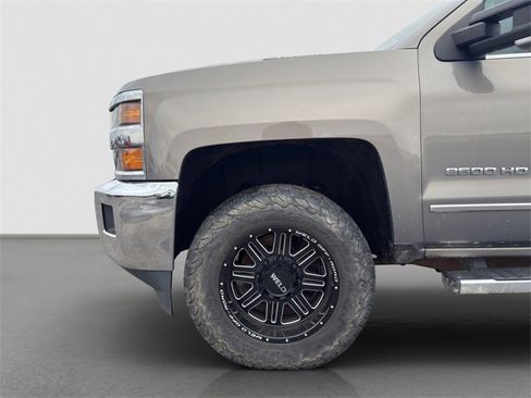 Used 2017 Chevrolet Silverado 2500 LTZ image 18