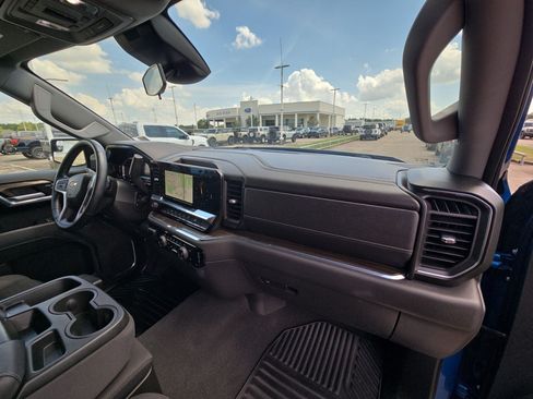 Used 2024 Chevrolet Silverado 1500 LT w/ Convenience Package II RWD image 34