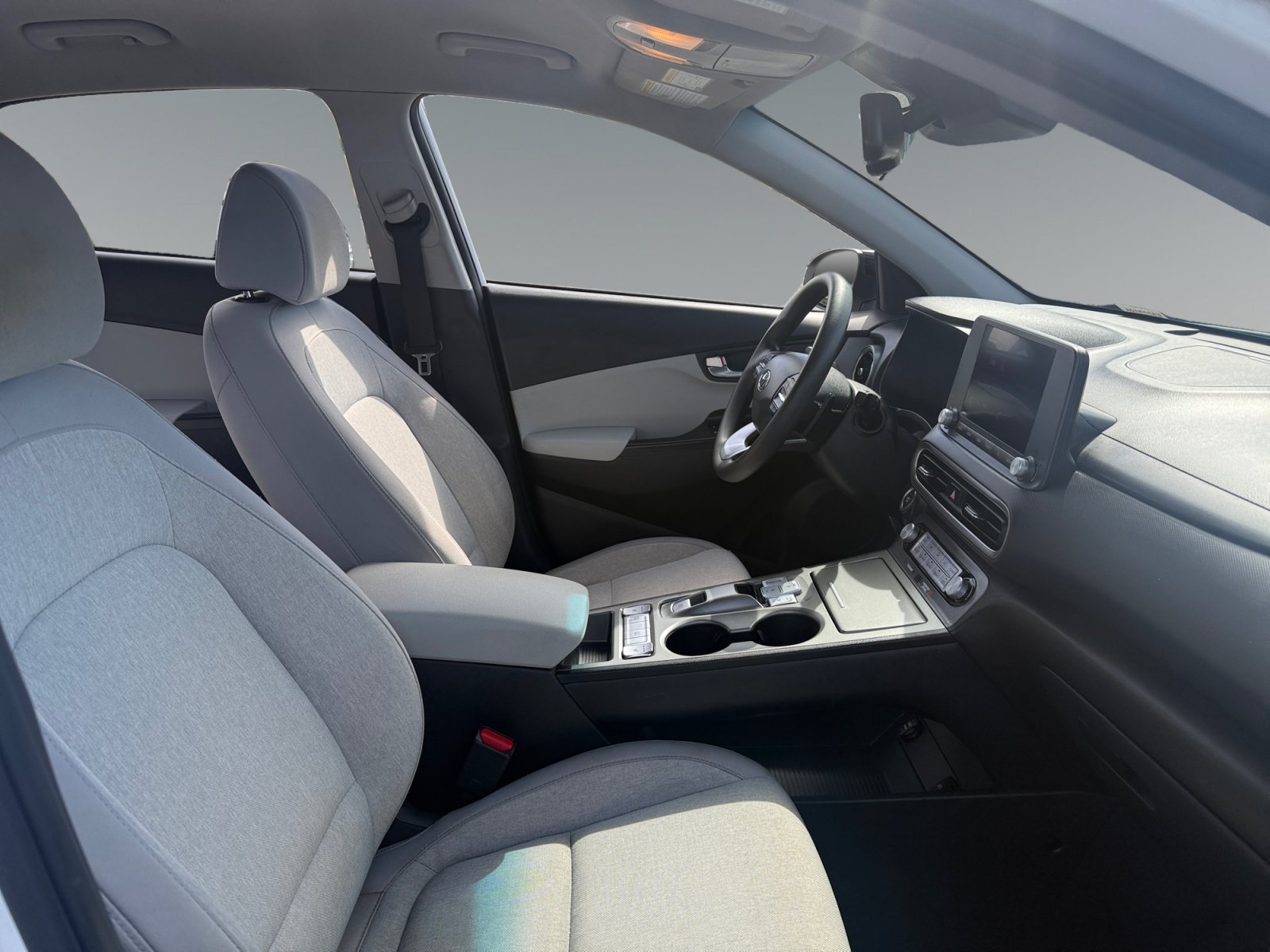Used 2023 Hyundai Kona SE w/ Cargo Package FWD image 15