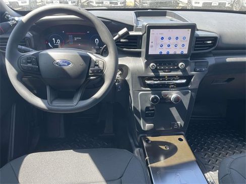 New 2025 Ford Explorer 4WD Police Interceptor image 4